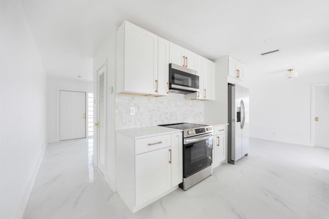 8508 NW 59 Place, Tamarac, FL 33321