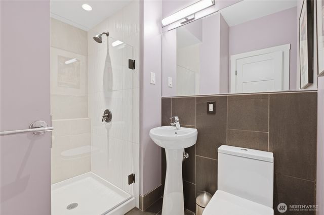 826 30th Avenue, Seattle, WA 98122