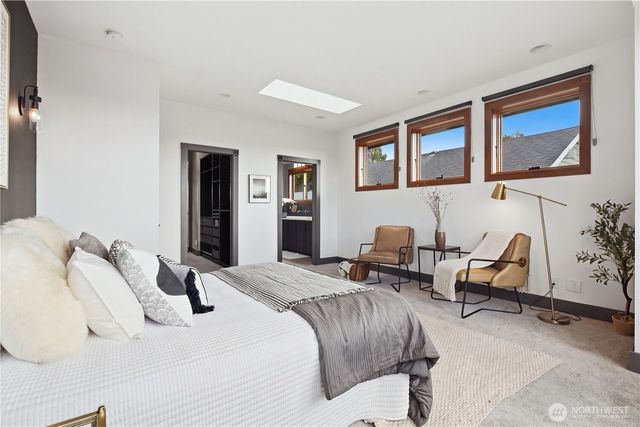 826 30th Avenue, Seattle, WA 98122