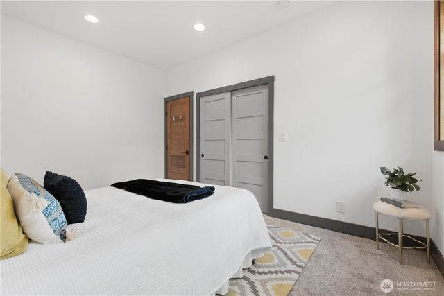 826 30th Avenue, Seattle, WA 98122