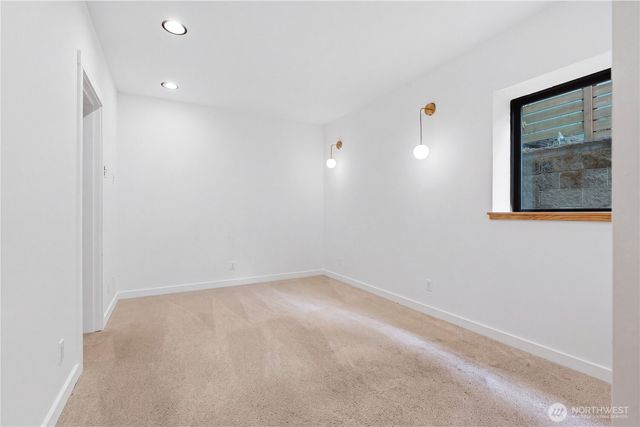826 30th Avenue, Seattle, WA 98122