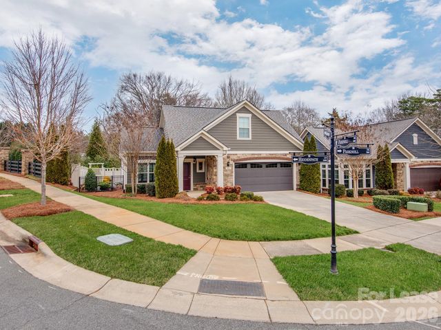 7905 Parknoll Drive, Huntersville, NC 28078