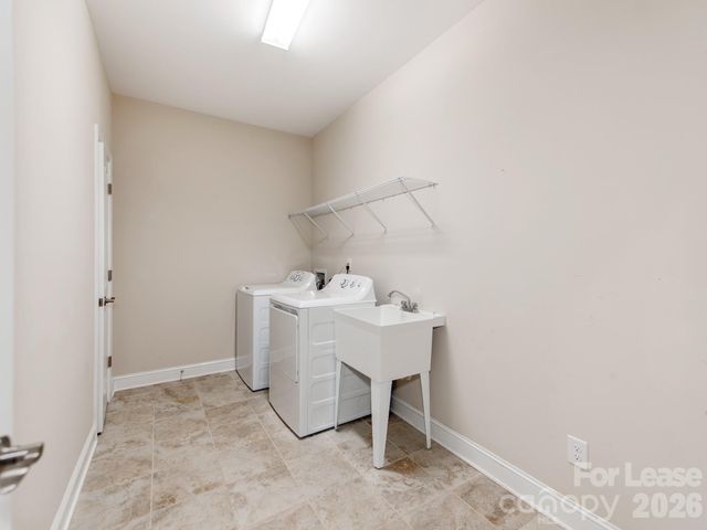 7905 Parknoll Drive, Huntersville, NC 28078