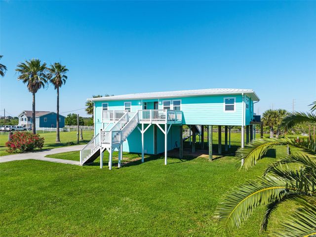 3527 9 Mile Road, Galveston, TX 77554