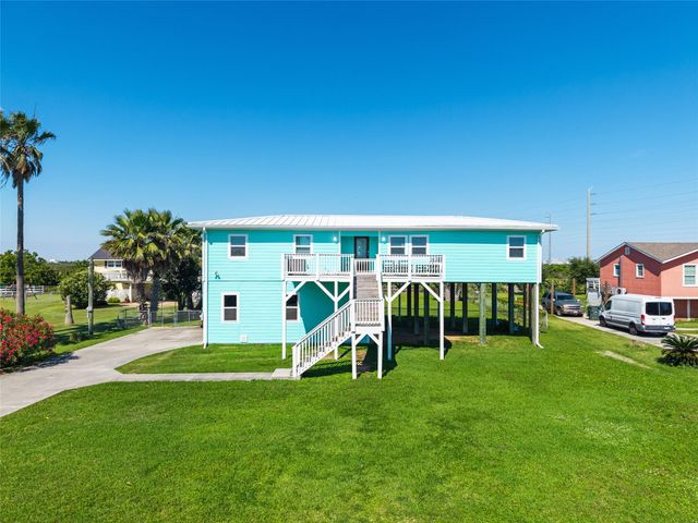 3527 9 Mile Road, Galveston, TX 77554