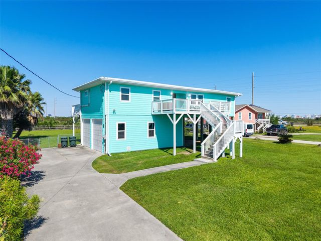 3527 9 Mile Road, Galveston, TX 77554