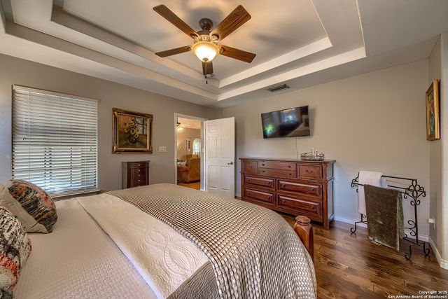 1206 31st Street, Hondo, TX 78861