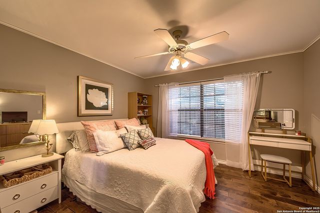 1206 31st Street, Hondo, TX 78861