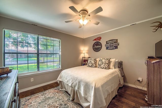 1206 31st Street, Hondo, TX 78861