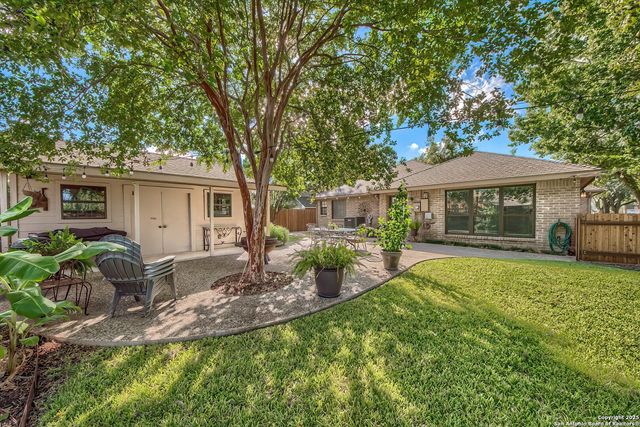 1206 31st Street, Hondo, TX 78861