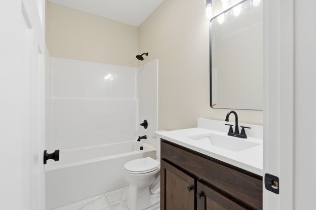 88 Castle St, Mcminnville, TN 37110