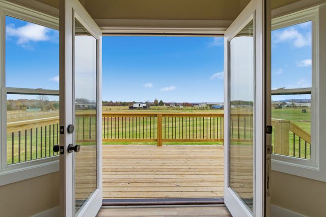 88 Castle St, Mcminnville, TN 37110