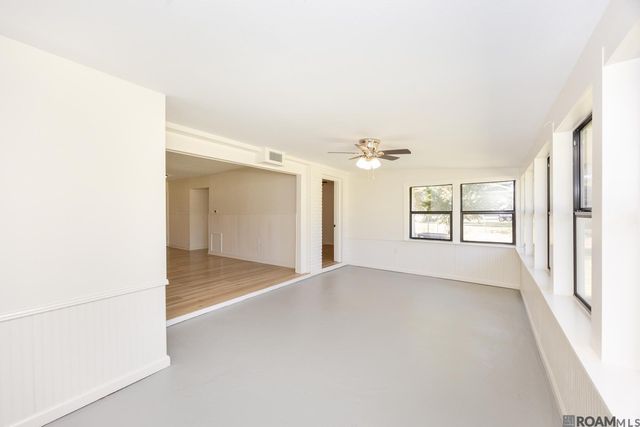 11455 Hooper Rd, Baton Rouge, LA 70818