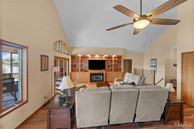 672 Monaco Drive, Edwardsville, IL 62025