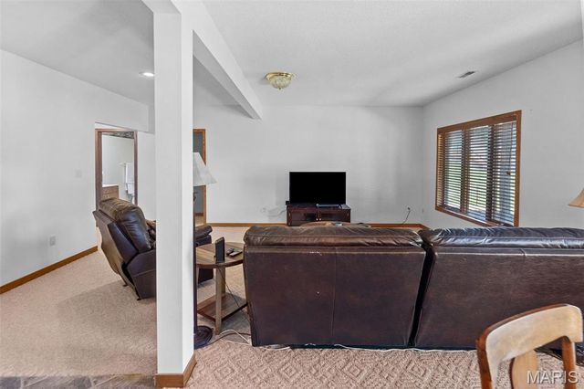 672 Monaco Drive, Edwardsville, IL 62025