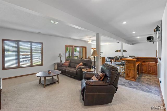 672 Monaco Drive, Edwardsville, IL 62025