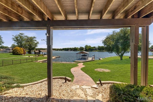 672 Monaco Drive, Edwardsville, IL 62025