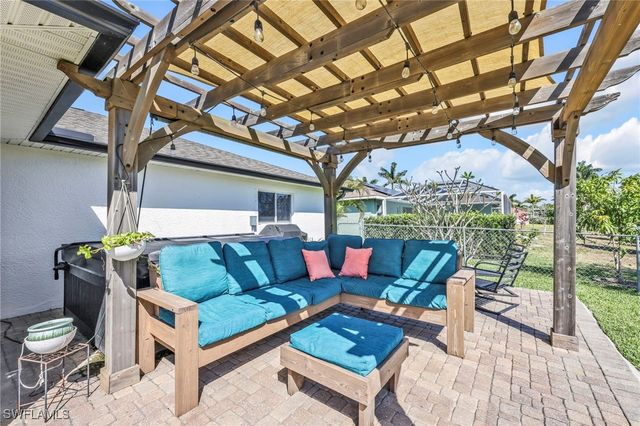 11741 Red Hibiscus DR, Bonita Springs, FL 34135