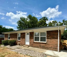 222 Beechwood Drive, Nicholasville, KY 40356