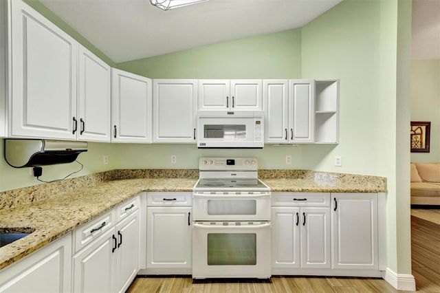 1612 FAIRWAY OAKS DRIVE, Palmetto, FL 34221