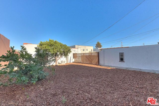 1361 Keniston Avenue, Los Angeles, CA 90019