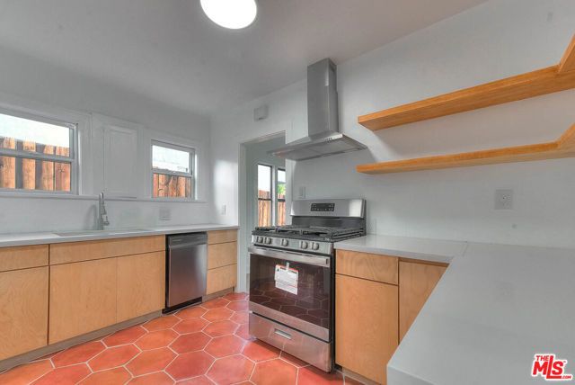 1361 Keniston Avenue, Los Angeles, CA 90019