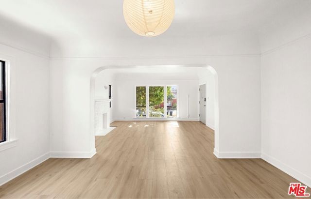 1361 Keniston Avenue, Los Angeles, CA 90019