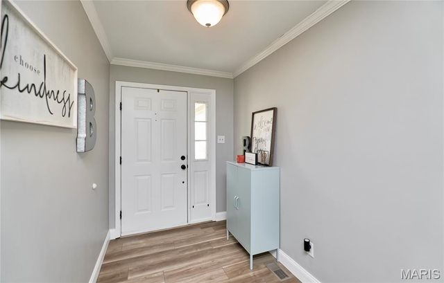 819 Spring Crest Drive, Fenton, MO 63026