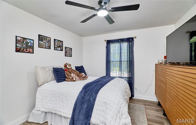 819 Spring Crest Drive, Fenton, MO 63026