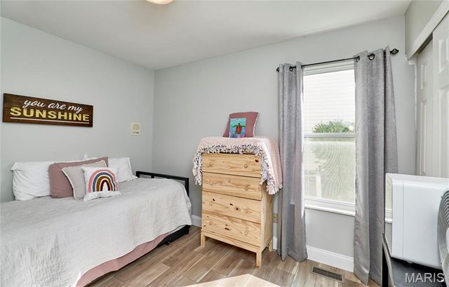 819 Spring Crest Drive, Fenton, MO 63026