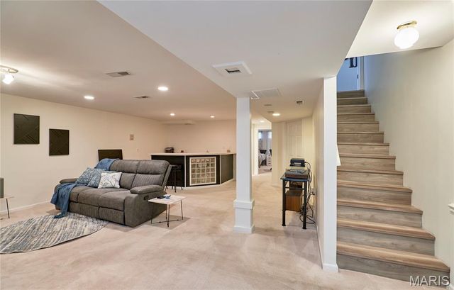 819 Spring Crest Drive, Fenton, MO 63026