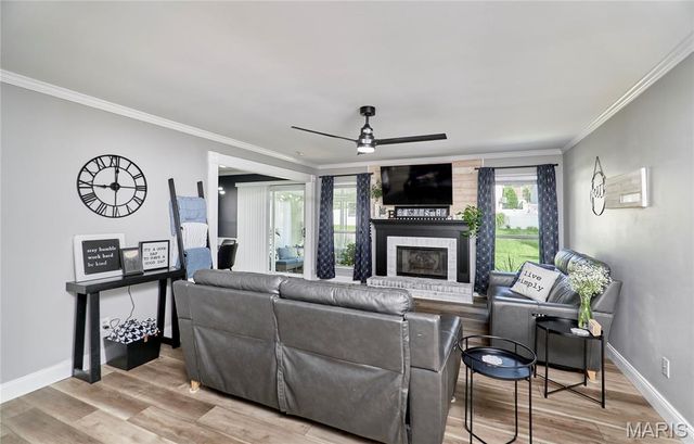 819 Spring Crest Drive, Fenton, MO 63026