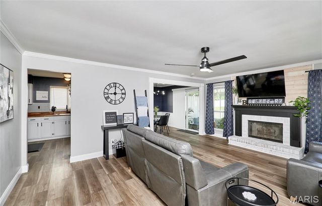 819 Spring Crest Drive, Fenton, MO 63026