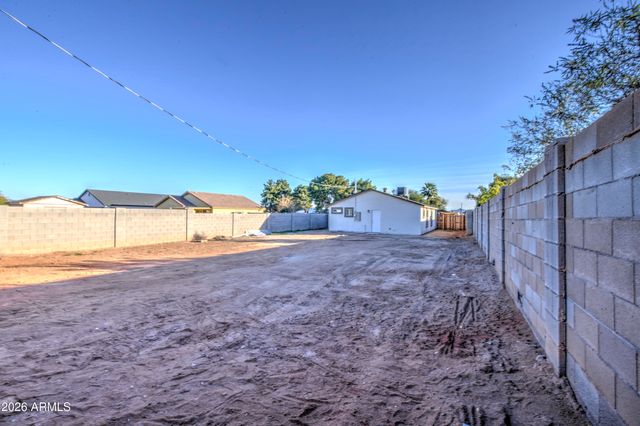 604 E SOUTH Avenue, Buckeye, AZ 85326