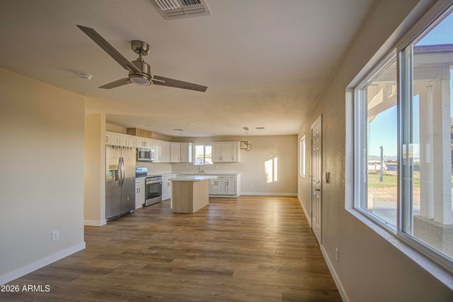 604 E SOUTH Avenue, Buckeye, AZ 85326