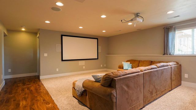 1024 N SUMMER BREEZE LANE, Greenville, WI 54942