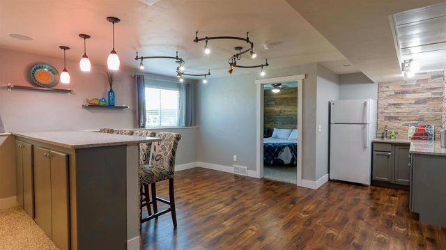 1024 N SUMMER BREEZE LANE, Greenville, WI 54942