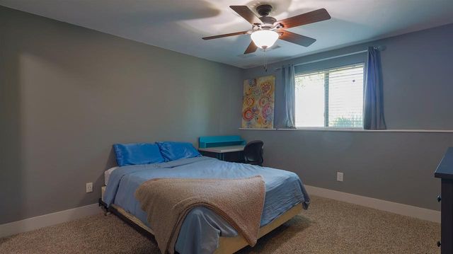 1024 N SUMMER BREEZE LANE, Greenville, WI 54942