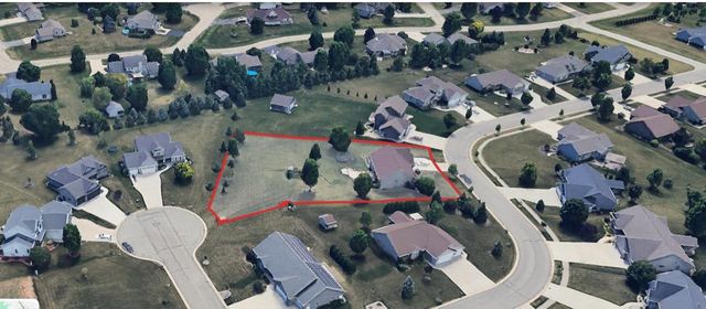 1024 N SUMMER BREEZE LANE, Greenville, WI 54942