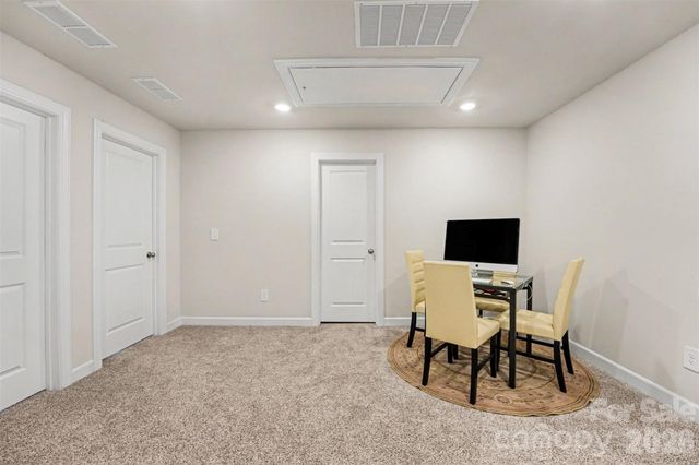 115 Ciara Place E, Mooresville, NC 28115