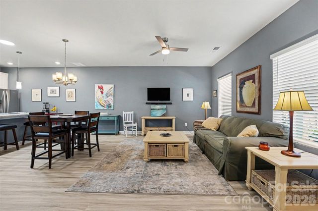 115 Ciara Place E, Mooresville, NC 28115