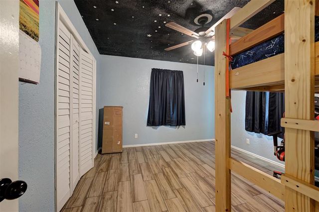 1827 W Vilas Avenue, Guthrie, OK 73044
