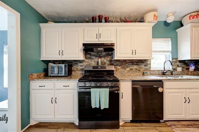 1827 W Vilas Avenue, Guthrie, OK 73044