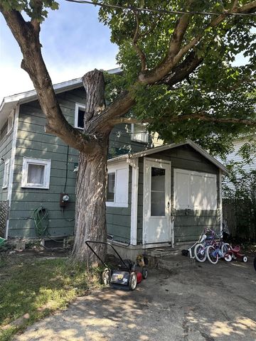 418 W Main Street, Niles, MI 49120