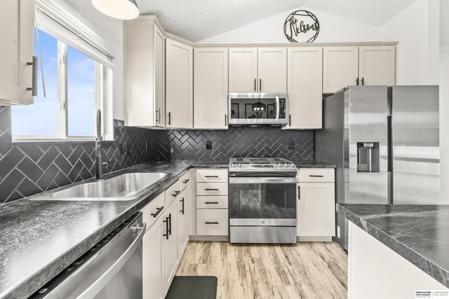 15407 Tucker Street, Bennington, NE 68007