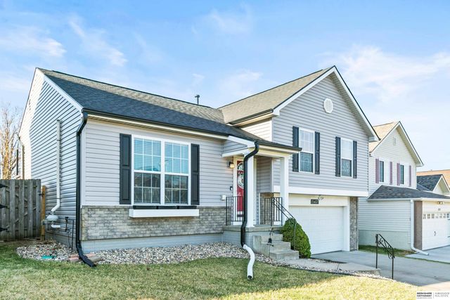 15407 Tucker Street, Bennington, NE 68007