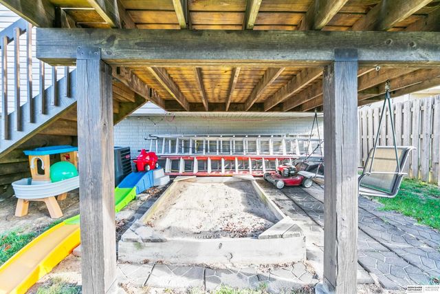 15407 Tucker Street, Bennington, NE 68007