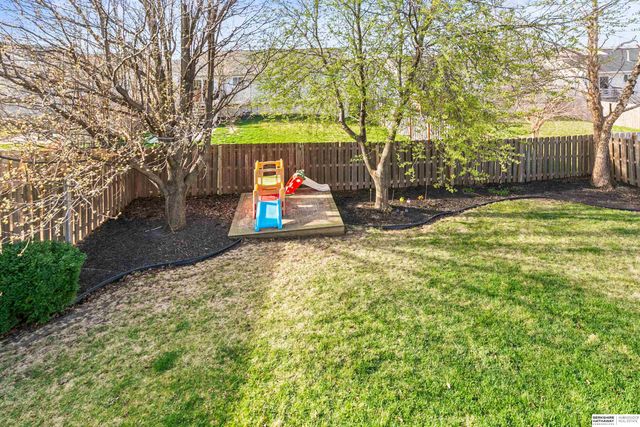 15407 Tucker Street, Bennington, NE 68007