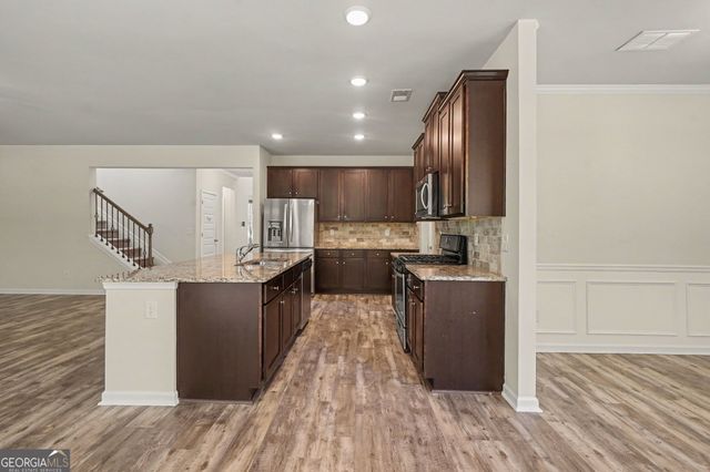 2477 Bear Mountain Street, Lithonia, GA 30058