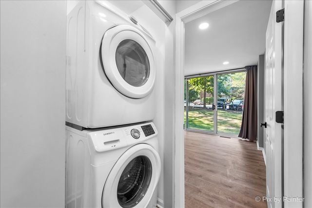 5820 Oakwood Drive 1a, Lisle, IL 60532